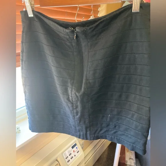 Express body con skirt size 10 - Picture 2 of 6